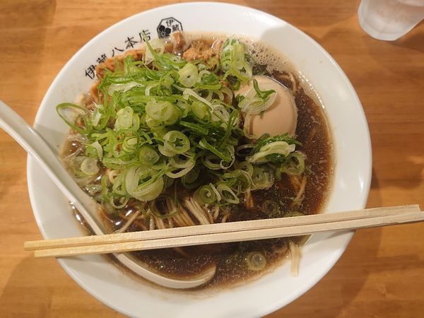 「伊蔵八の特製中華そば」@中華そば つけそば 伊蔵八 本店の写真