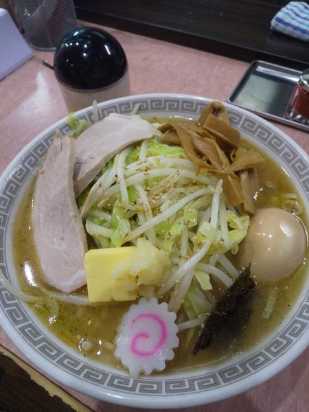 「中華そば(小)700円塩変更30円野菜120円バター50円」@所沢大勝軒の写真