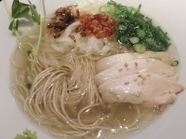 「しお鶏そば¥690」@鶏そば 本店の写真