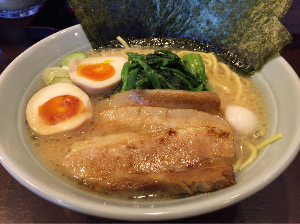 「得キハマヤラーメン」@横濱家系らーめん 喜濱家 山王町店の写真