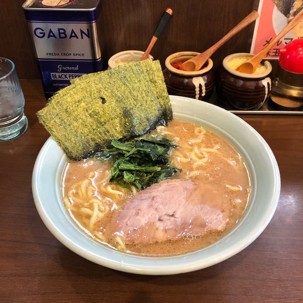 「ラーメン中盛り、海苔増し」@寿々㐂家 曙町店の写真