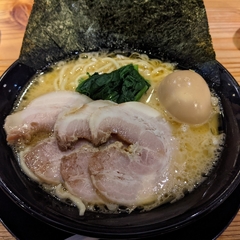 横浜家系ラーメン吉岡家 米子錦町店の画像