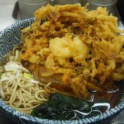 大吉田そば（温） 590円