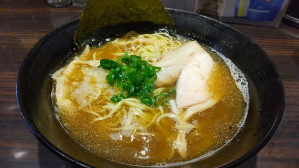 「煮干しらーめん」@鶏白湯ラーメン 麺匠 黒春晴の写真