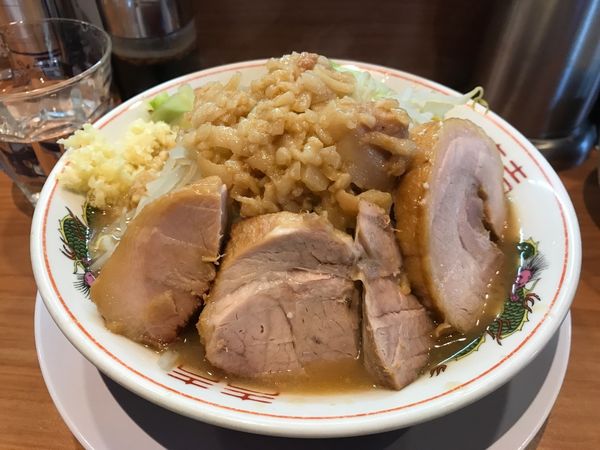 「小ラーメン＋豚カス味付きアブラ」@麺処 ほん田 東十条店の写真