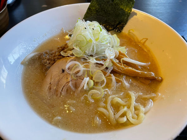 「【期間限定】北海道白味噌らあめん880円」@龍のひげの写真