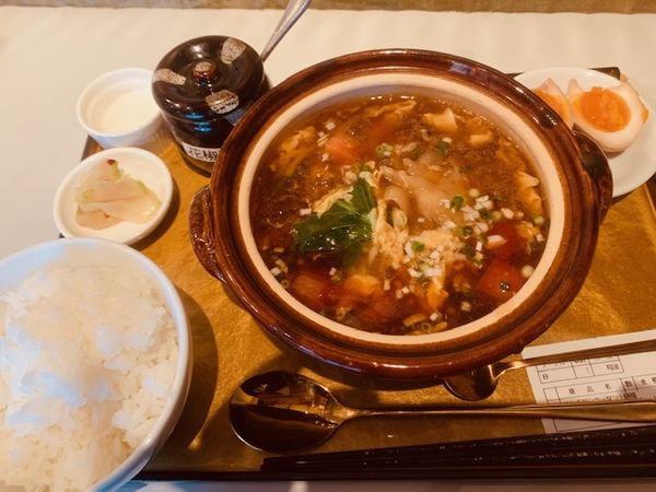 「ふかひれ酸辣湯土鍋めん御膳 1000円」@フカヒレ フィンフィン 新橋店の写真
