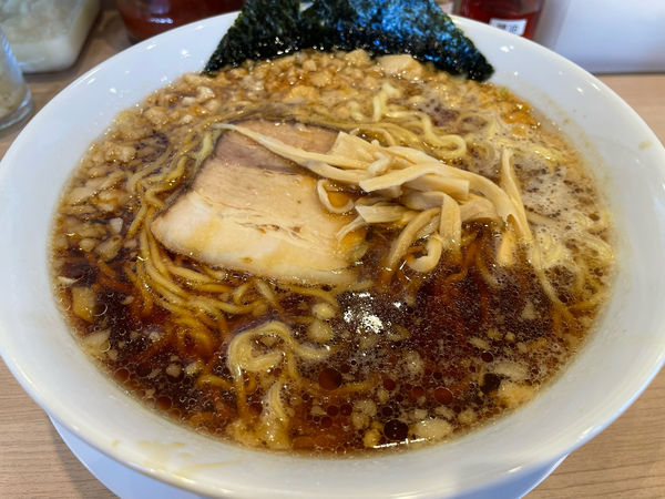 「ラーメン大盛　背脂トッピング」@ラーメンいしい 市原店の写真