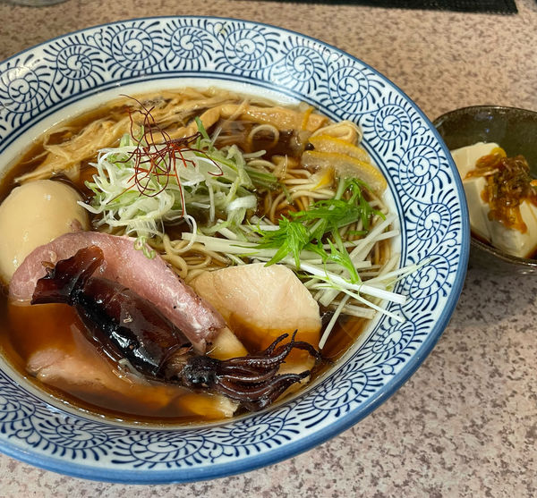 「限定　烏賊煮干しそば」@麺処 かつ善の写真