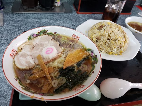 「ラーメン　チャーハン　コーヒー(サービス)」@丸鶴の写真