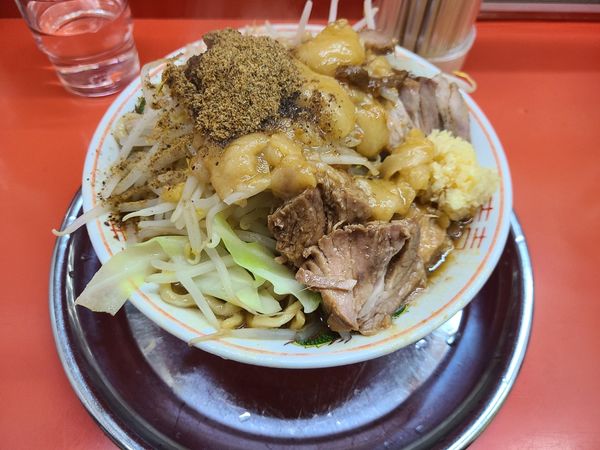 「小ブタ」@麺でる 戸越店の写真