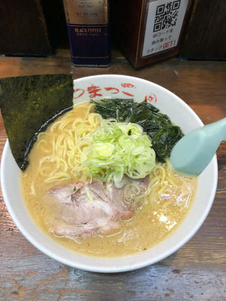「ラーメン　中盛り　850円」@さつまっこ 平和島店の写真
