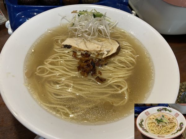 「はまぐり×名残まつたけラーメン（塩）1,280円+まつたけ和え麺」@麺酒処 ふくろうの写真