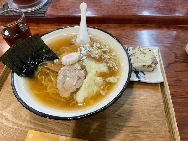 「無化調ワンタン麺（中盛）」@中華そば 水嶋の写真