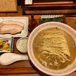 炭火焼き濃厚中華そば　鯖