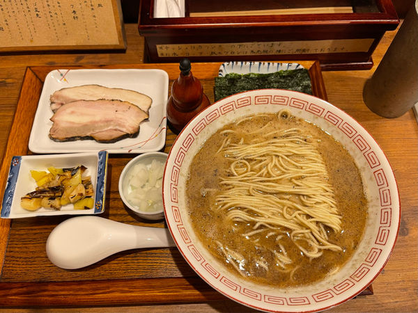 「炭火焼き濃厚中華そば　鯖」@炭火焼濃厚中華そば 奥倫道の写真