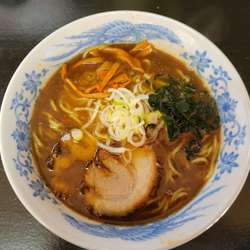 たじま屋 ラーメン 710円
