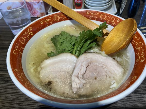 「本丸塩らー麺」@厚木本丸亭の写真