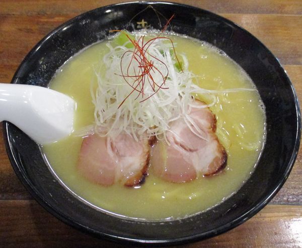 「鶏白湯らーめん　820円」@鶏そば きび 目黒店の写真