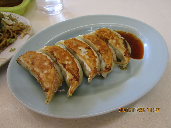 「餃子と焼きそば大盛り・200円＋400円」@うめ〜や! 夢屋の写真