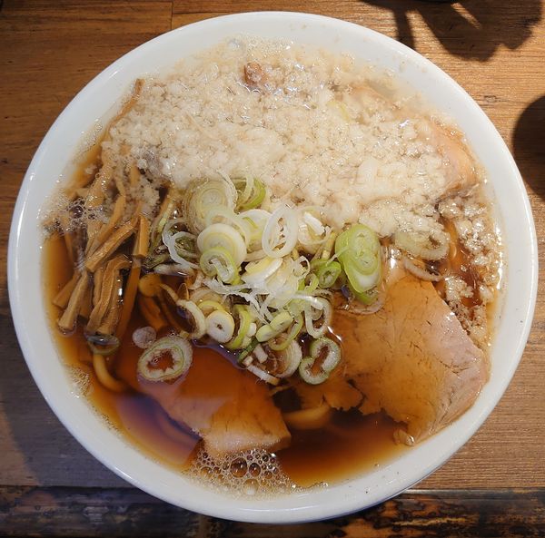 「背脂中華そば(小、830円)」@煮干し中華そば 小松屋の写真