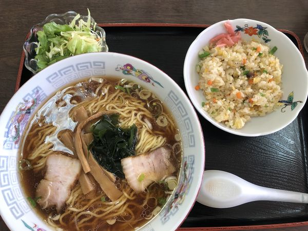 「ラーメン（大盛り）＋チャーハンセット」@大受の写真