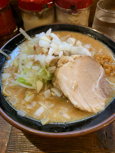 「家二郎 並 ニンニクカタメコイメオオメ」@横濱家系ラーメン 馬場壱家の写真