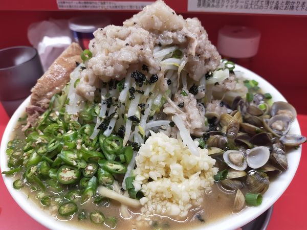 「潮らーめん・麺マシ640（麺固め・ニンニク・脂・唐辛子）」@ハナイロモ麺 吉祥寺本店の写真