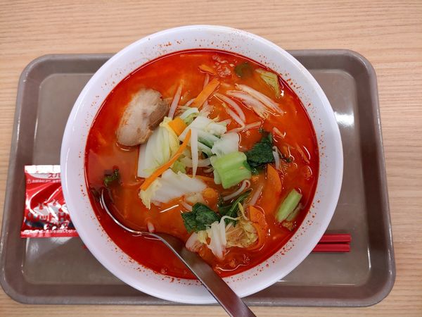 「地獄の赤ラーメン」@スガキヤ 大須万松寺通店の写真