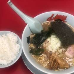 プレミアム醤油とんこつラーメン　ライス付