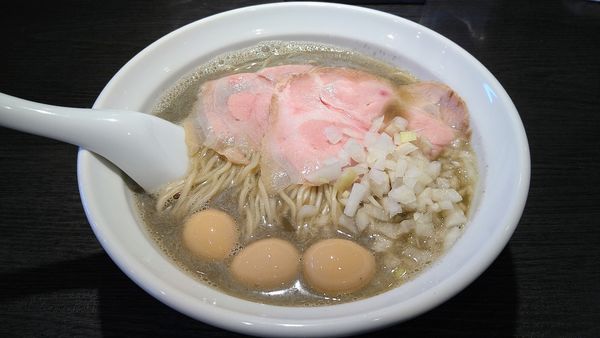 「境港産煮干蕎麦＋うずら」@弘明寺丿貫の写真