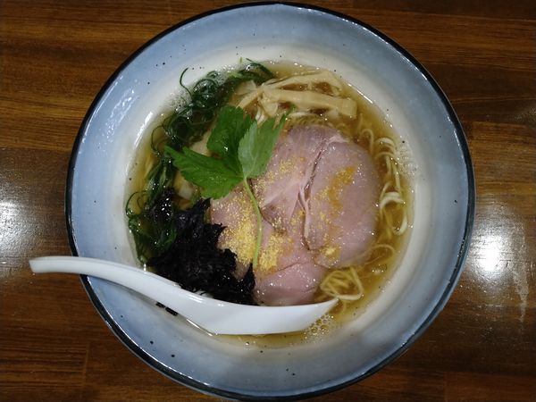「淡麗中華そば」@らぁめん食堂 亀の遠吠えの写真