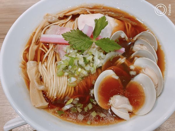 「蛤・鶏・煮干しのトリプルSOBA」@むぎとオリーブ さいたま新都心店の写真