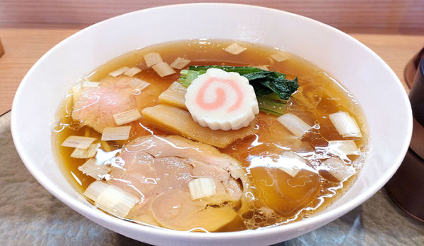 「【昼】羅臼昆布と鮭節の中華そば」@中華そば 深緑の写真