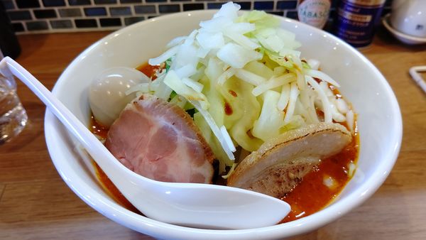 「味玉とまと８００円(太麺)&野菜１００円」@らーめん ニューカッパの写真