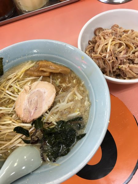 「正油ネギラーメン小盛　780円　ガツ刺し　320円」@ラーメンショップ 東大室店の写真