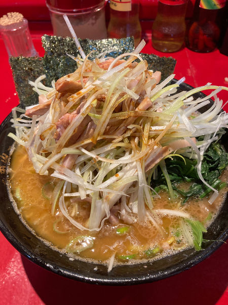 「中盛　ねぎチャーシュー　硬め濃いめ多め」@厚木家の写真