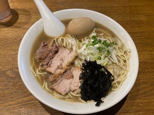 「煮干しそば　味玉」@中村屋総本山の写真