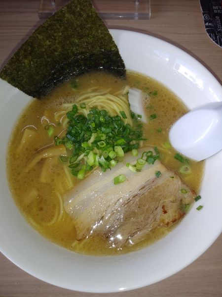 「鶏醤油」@鶏白湯らーめん 与一の写真