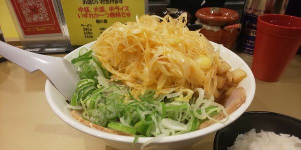 「ねぎ地獄（1,000円）+サービス半ライス」@超ごってり麺 ごっつ 秋葉原店の写真