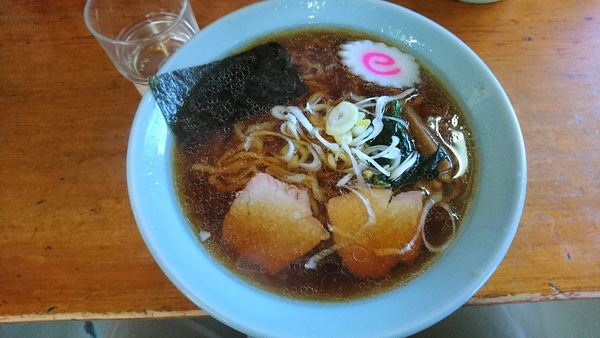 「ラーメン(醤油)750円」@手打ち中華 たきざわの写真
