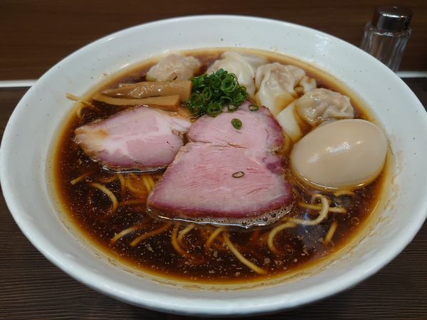 「特製中華そば」@中華そば さわの写真