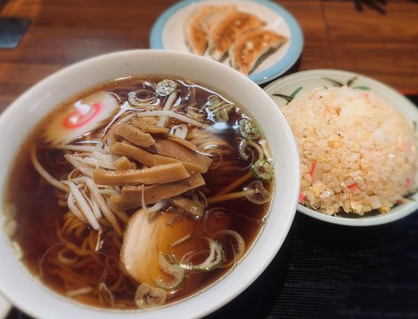 「【ランチ】ラーメン半チャンセット（￥700）他」@中華ダイニング いい田の写真