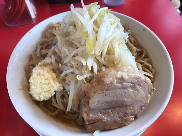 「超極太ラーメン　ヤサイ　ニンニク」@ボディブローの写真