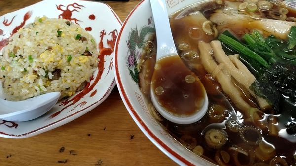 「ラーメン＋半チャーハン(650円＋350円)」@ラーメン フーマの写真