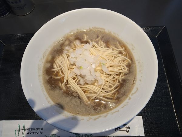 「淡麗かけそば（1000円）」@煮干乱舞の写真