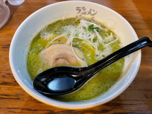 「ジェノベーゼラーメン」@ラーメン海鳴 中洲店の写真