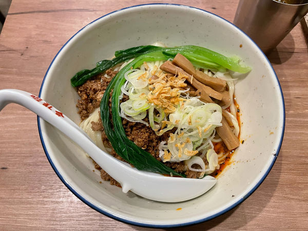 「汁なし坦々麺　辛痺」@自家製麺 啜乱会の写真