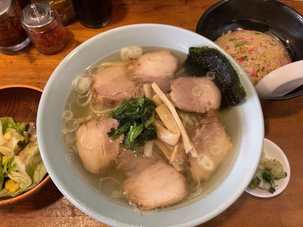 「塩チャーシューメン+半チャーハンセット」@佐野ラーメン たかのの写真