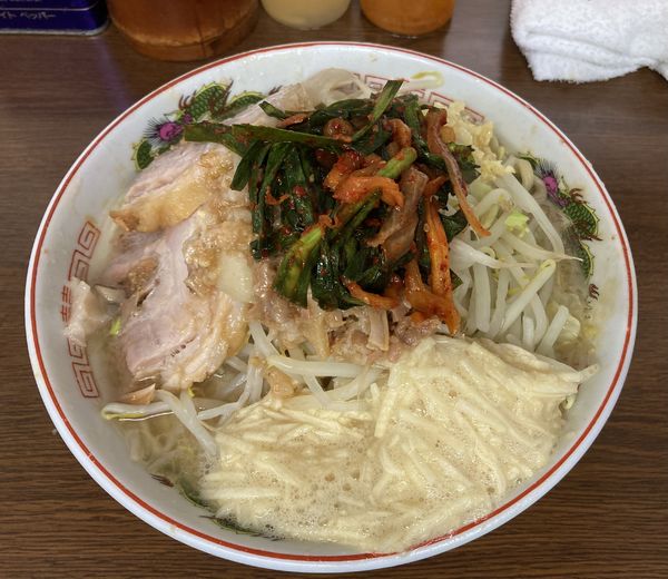 「小ラーメン＋ニラキムチ＋トロロ」@ラーメン二郎 横浜関内店の写真